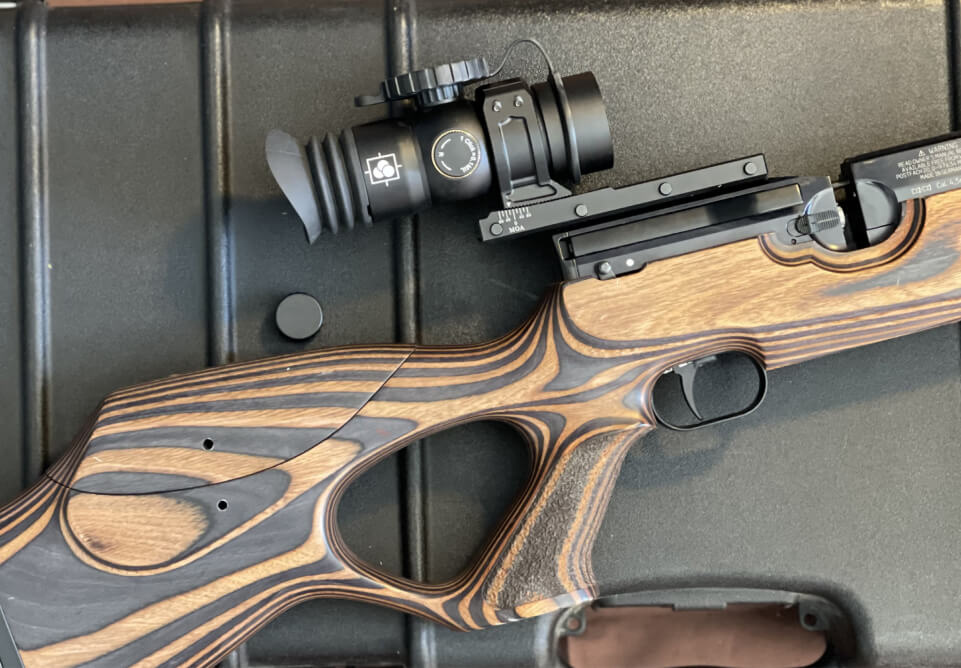 Immersive Optics  10x40 Prismatic MilDot Extended Rifle Scope with MOA  Adjustable Mount