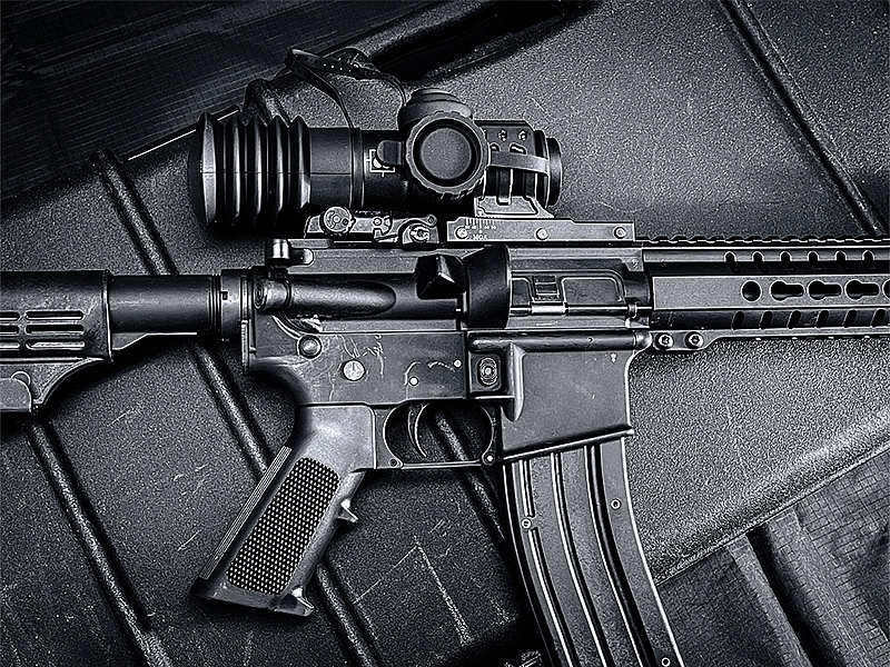 Immersive Optics 5x30 Mildot RAPID w/MOA ADJ MOUNTS Prism Rifle Scope